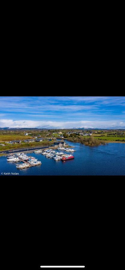 Lough Key Luxury Riverfront Apartment Cootehall المظهر الخارجي الصورة